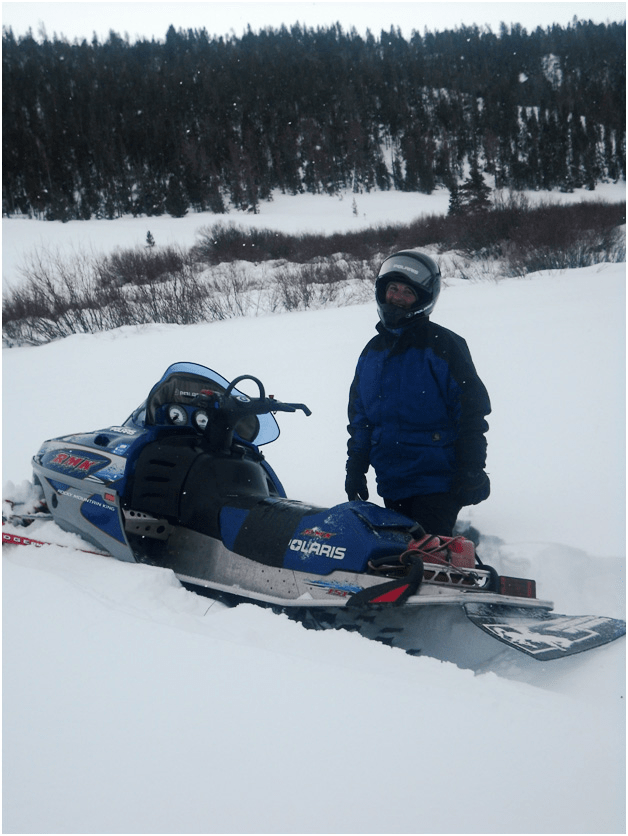 Snowmobiling2 RealRanchers Jim and Timmery Hellyer from Lander, Wyo. take a break from feeding their beef cattle to snowmobile.