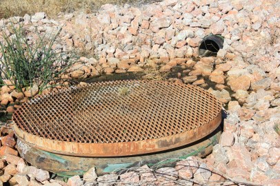 runoff grate The cement grate is used to get the extra water back to the reservoir